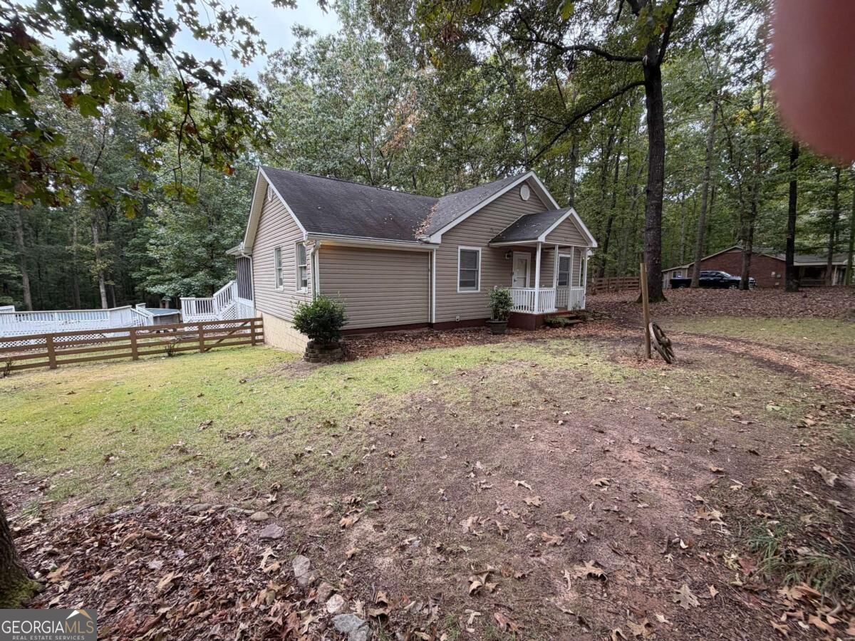 832 Country Club Rd — photo