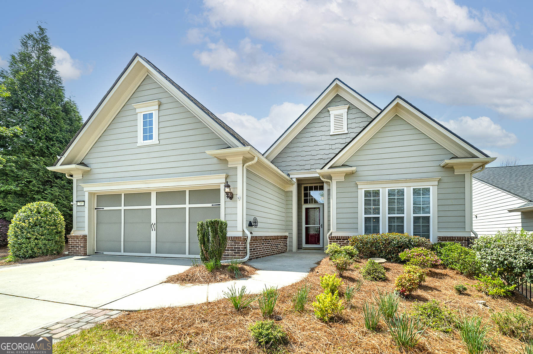 700 Butter Cup Dr — photo