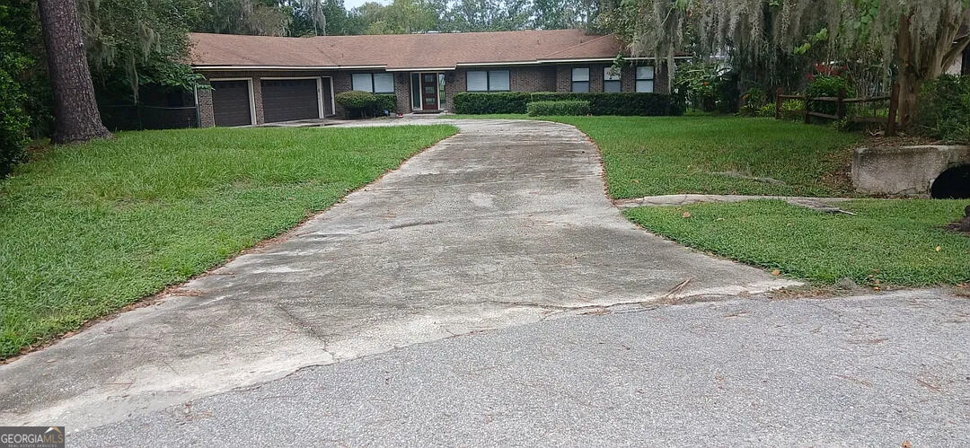 1704 Memory Ln — photo