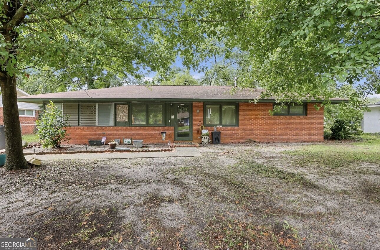 2264 Raleigh Dr — photo