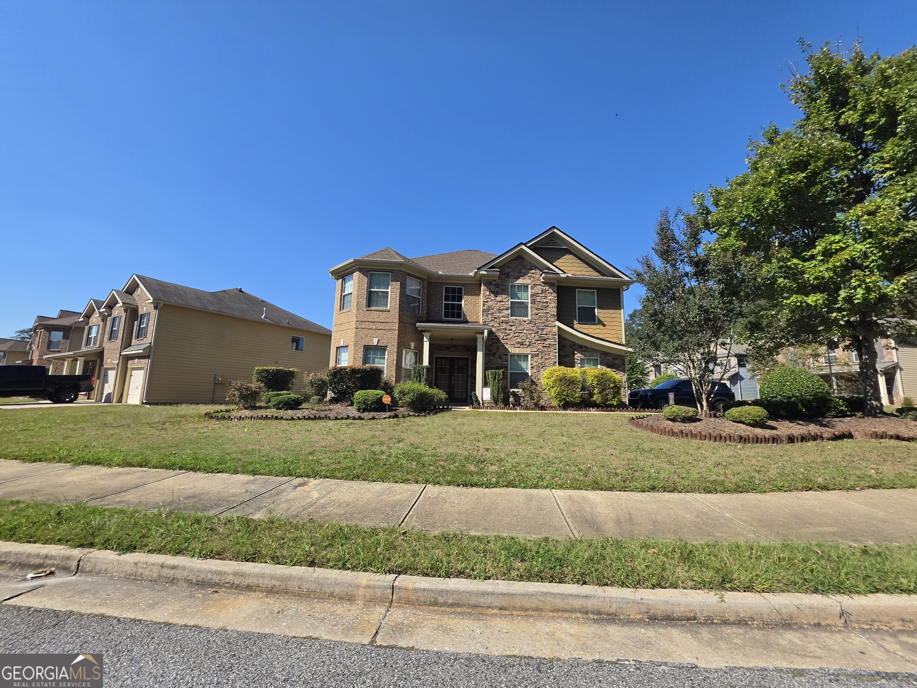 7502 Bowhead Ct — photo