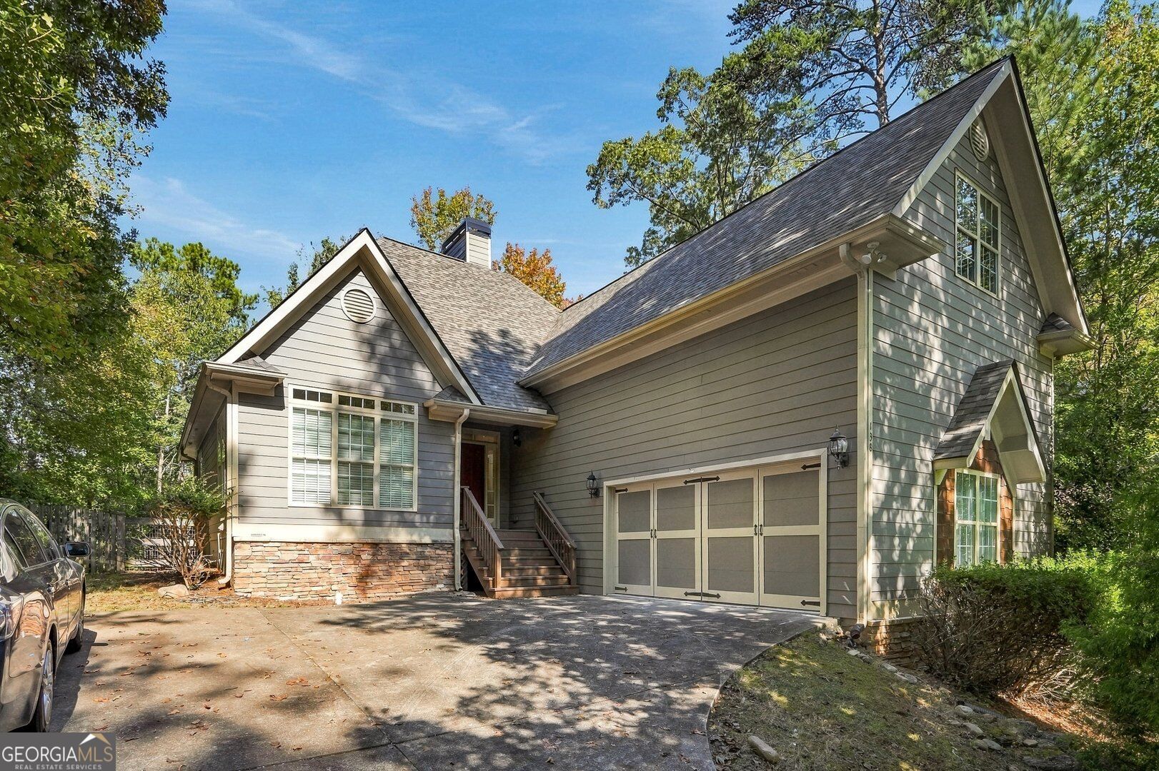 138 Wolverine Dr — photo