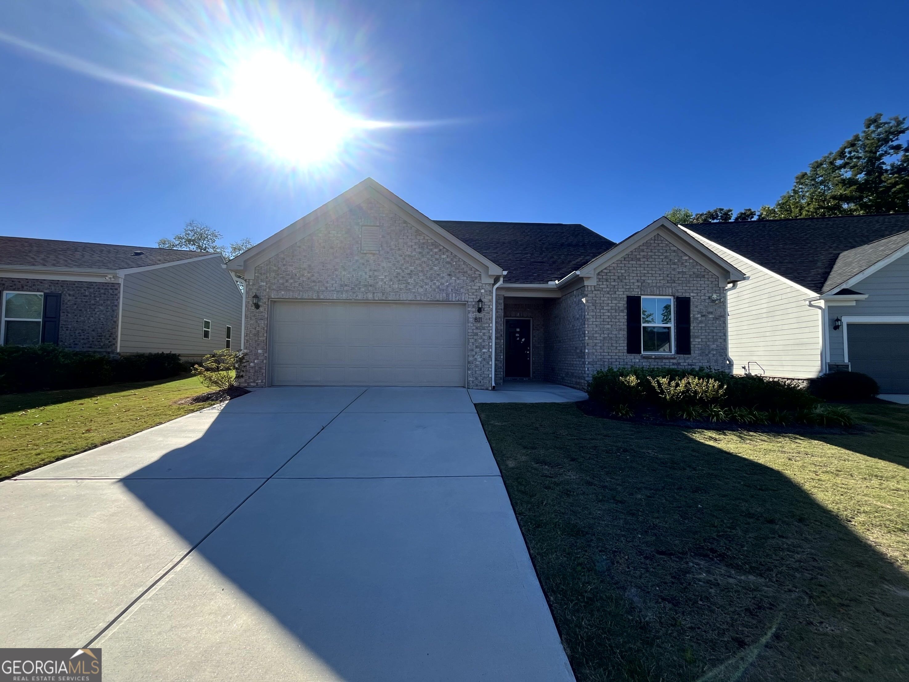 811 Pineberry Ct — photo
