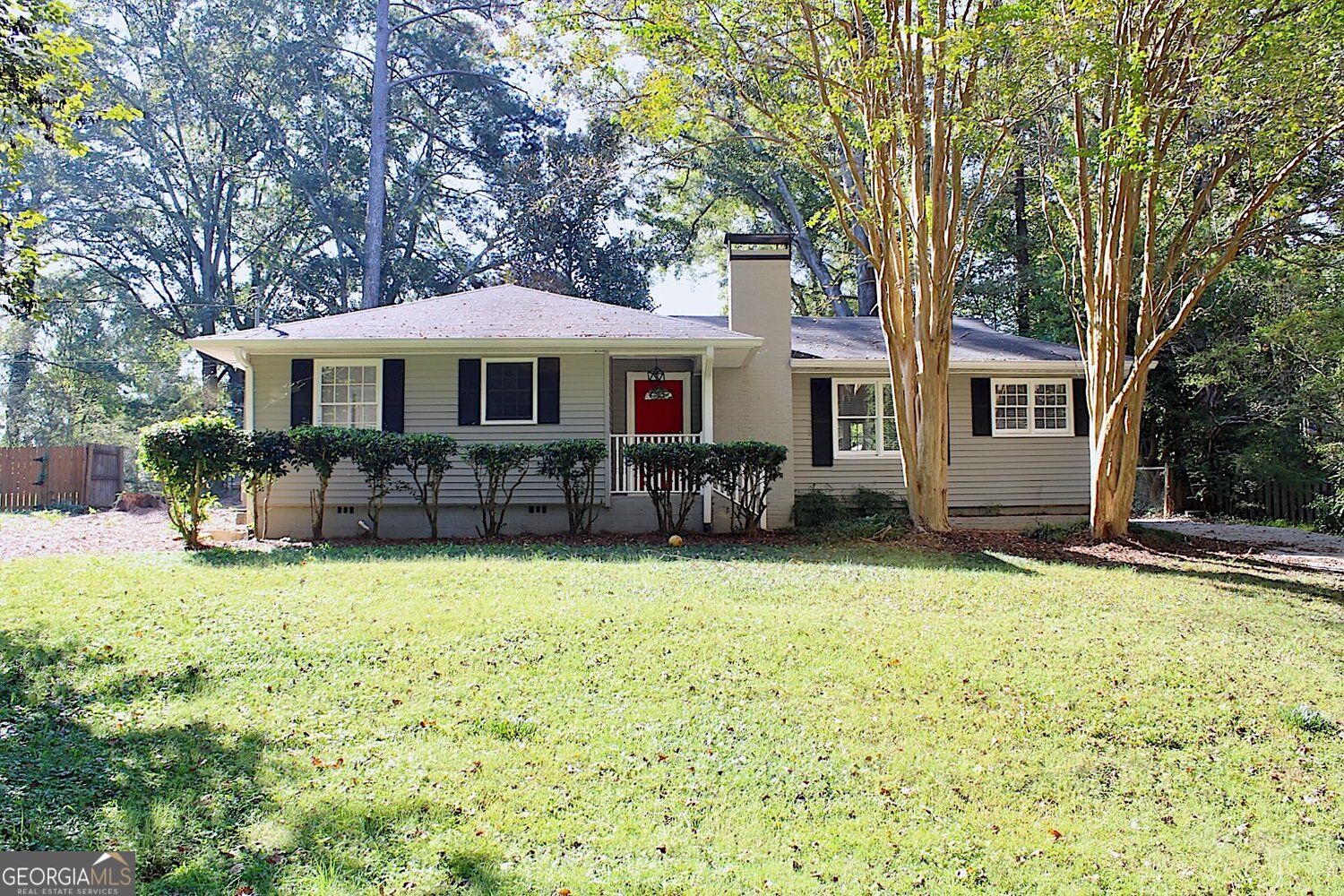 3793 Poplar Dr — photo