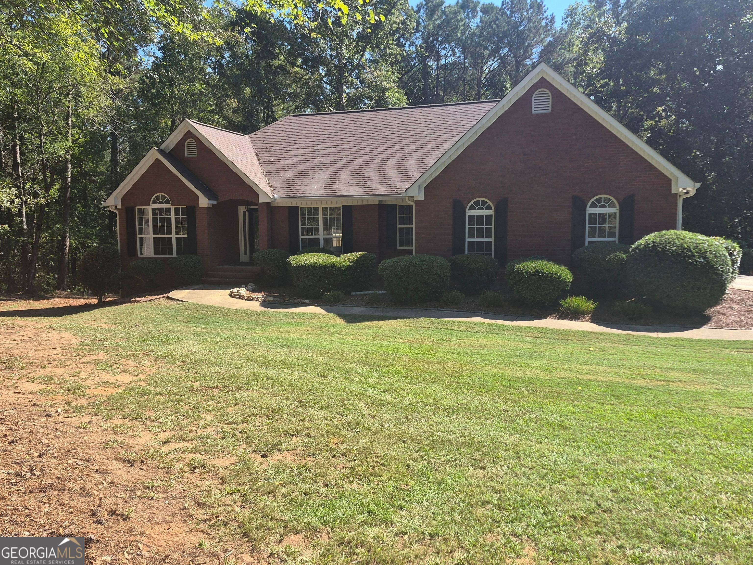 7665 Berea Rd — photo