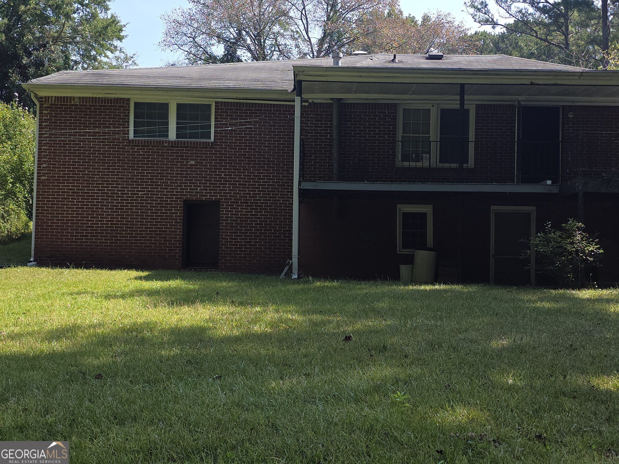 573 Martin Rd — photo