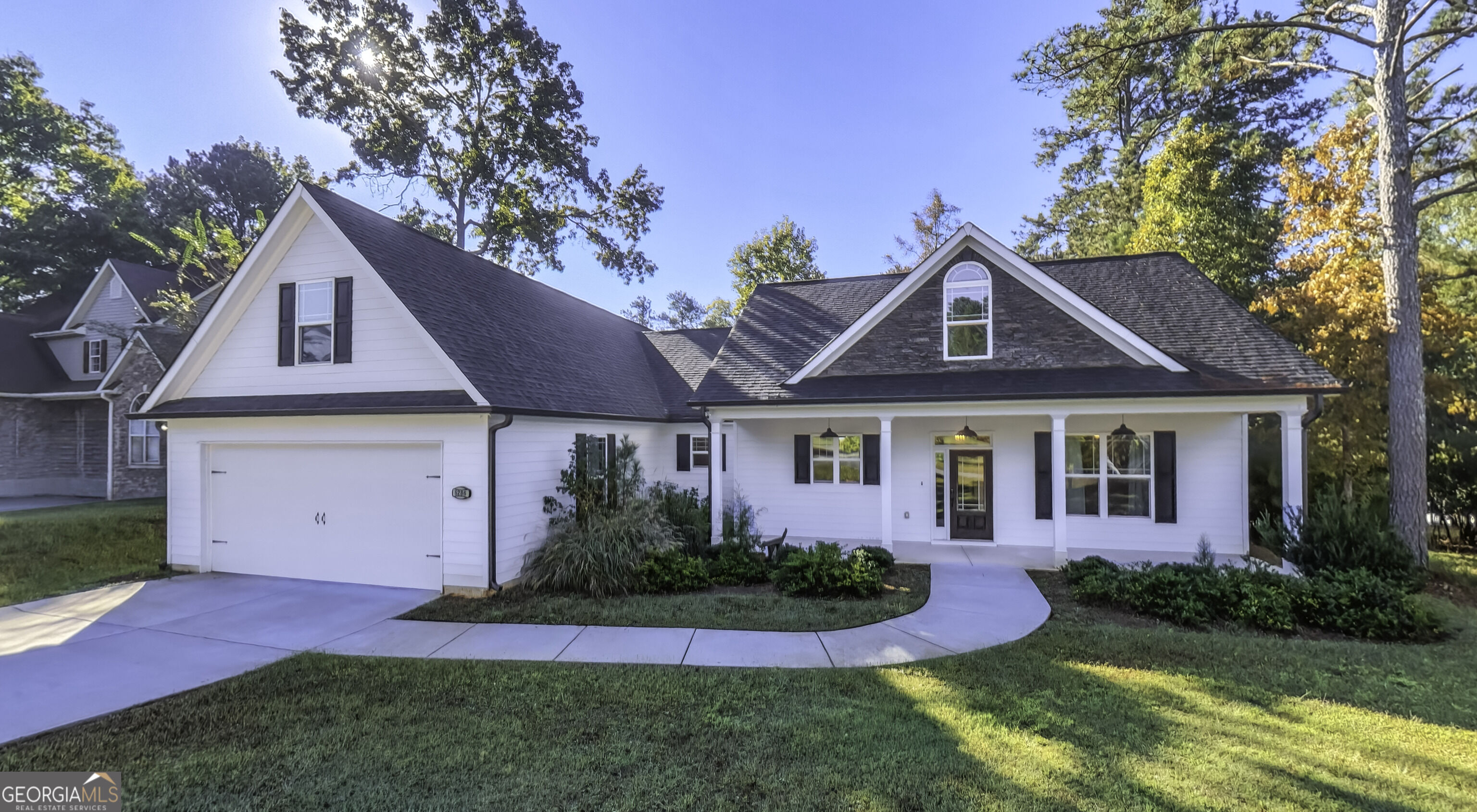 5286 Greenway Dr — photo