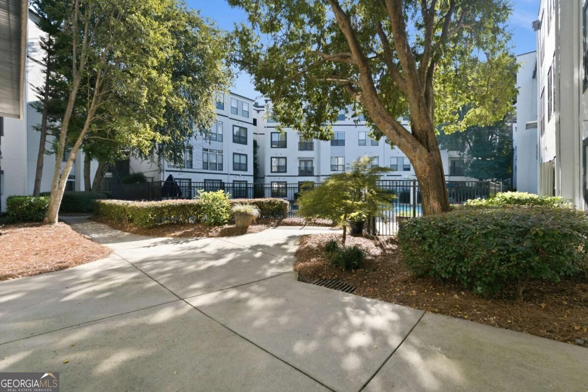 821 Ralph Mcgill Blvd NE Unit 3317 — photo