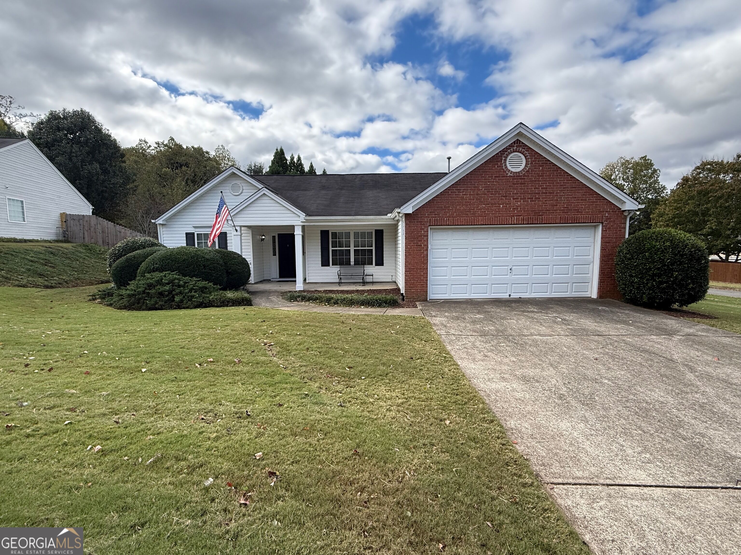 1011 River Plantation Dr — photo
