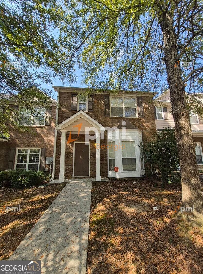 4865 Robinson Square Dr NW — photo