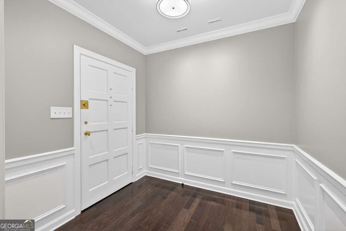2769 Peachtree Rd NE Unit 10 — photo
