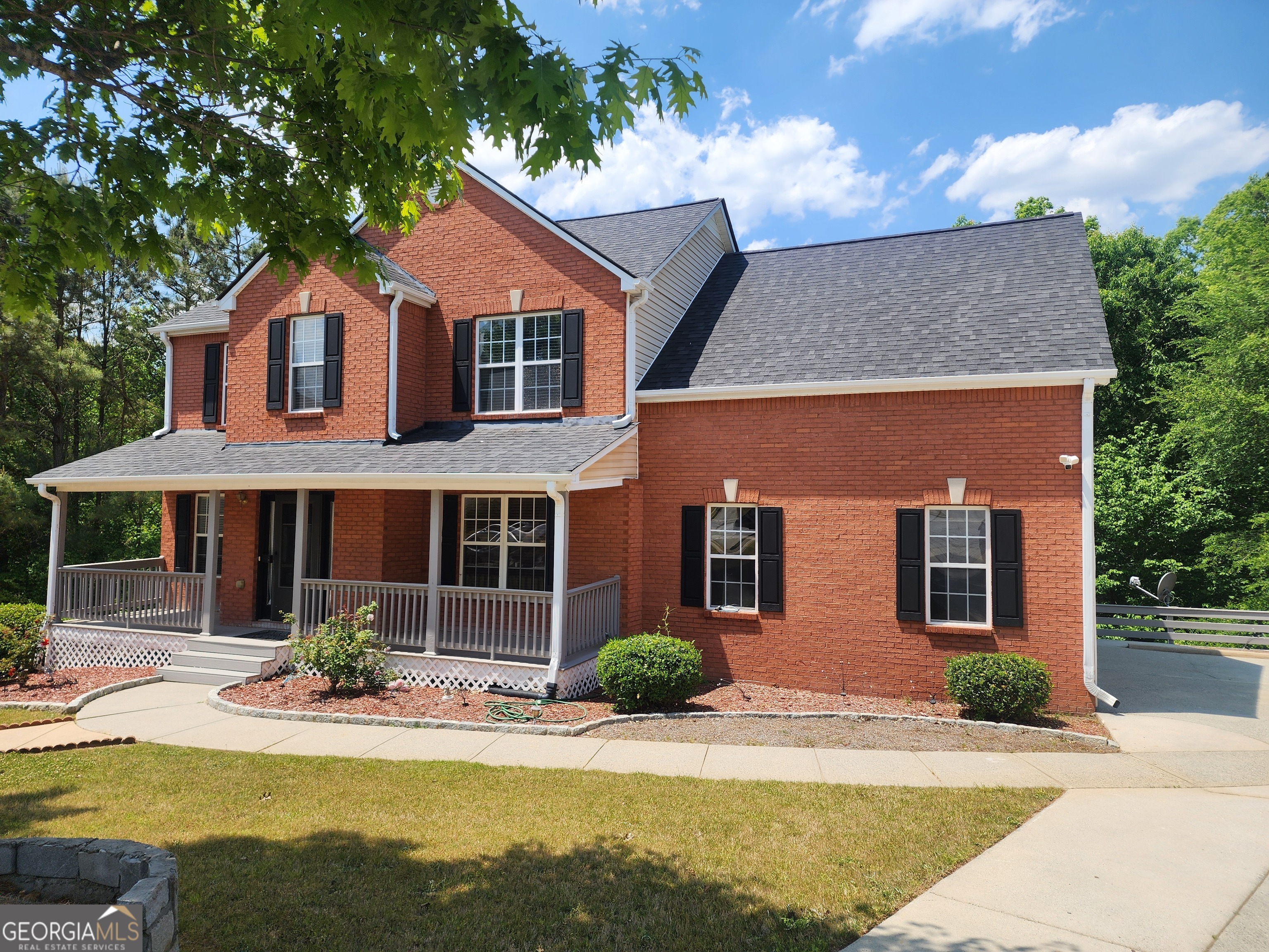 2436 Green Hollow Ct — photo