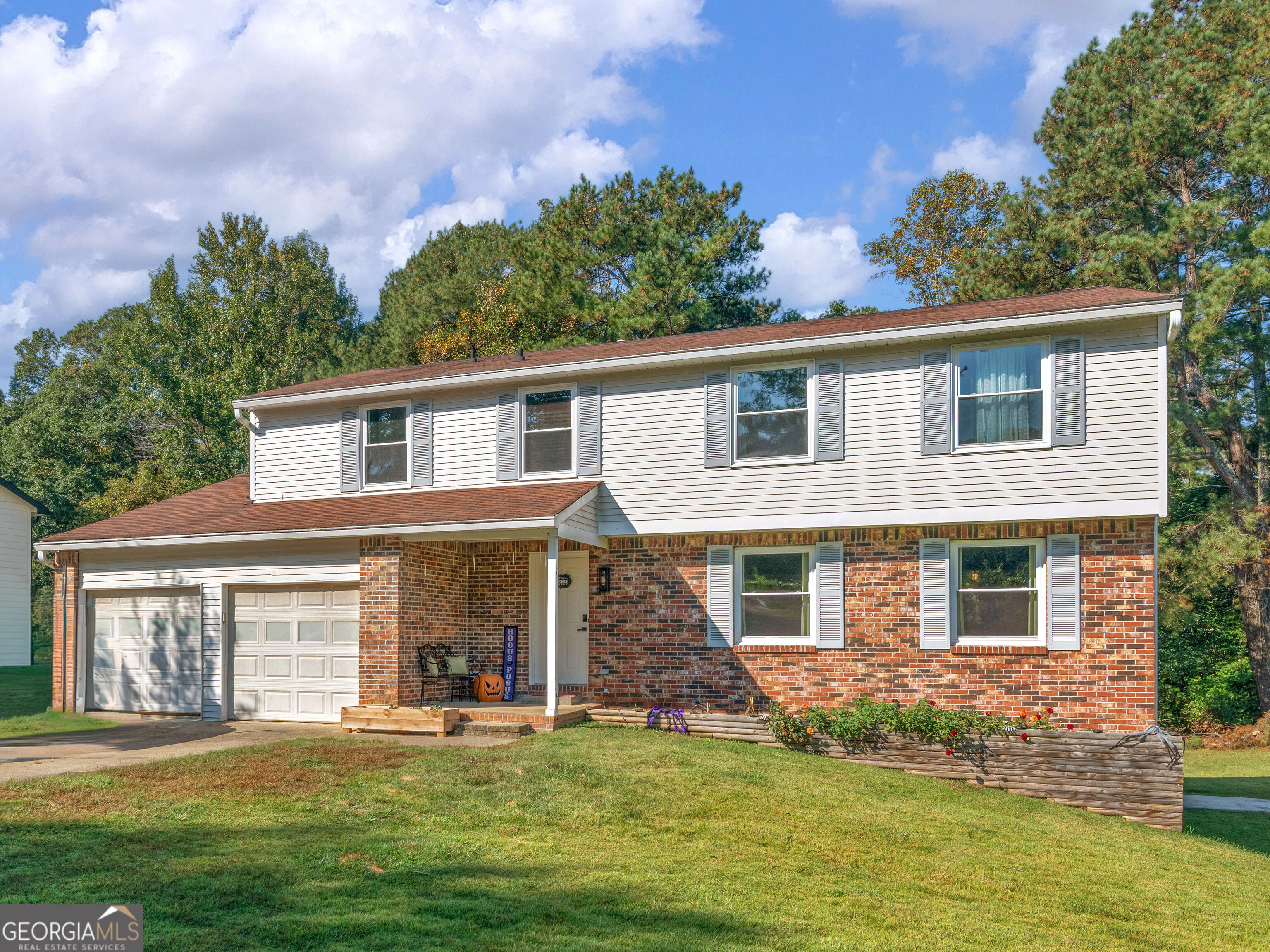 2665 Shaw Rd NE — photo