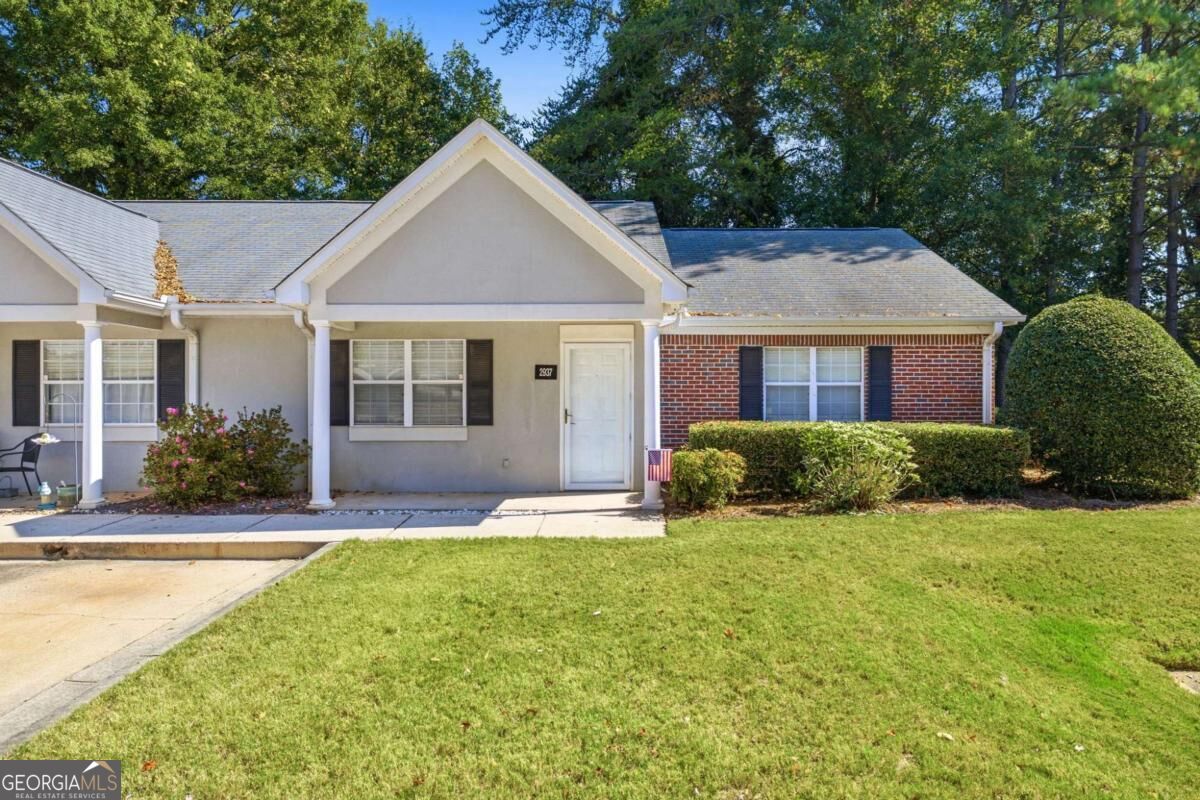 2937 Florence Dr — photo