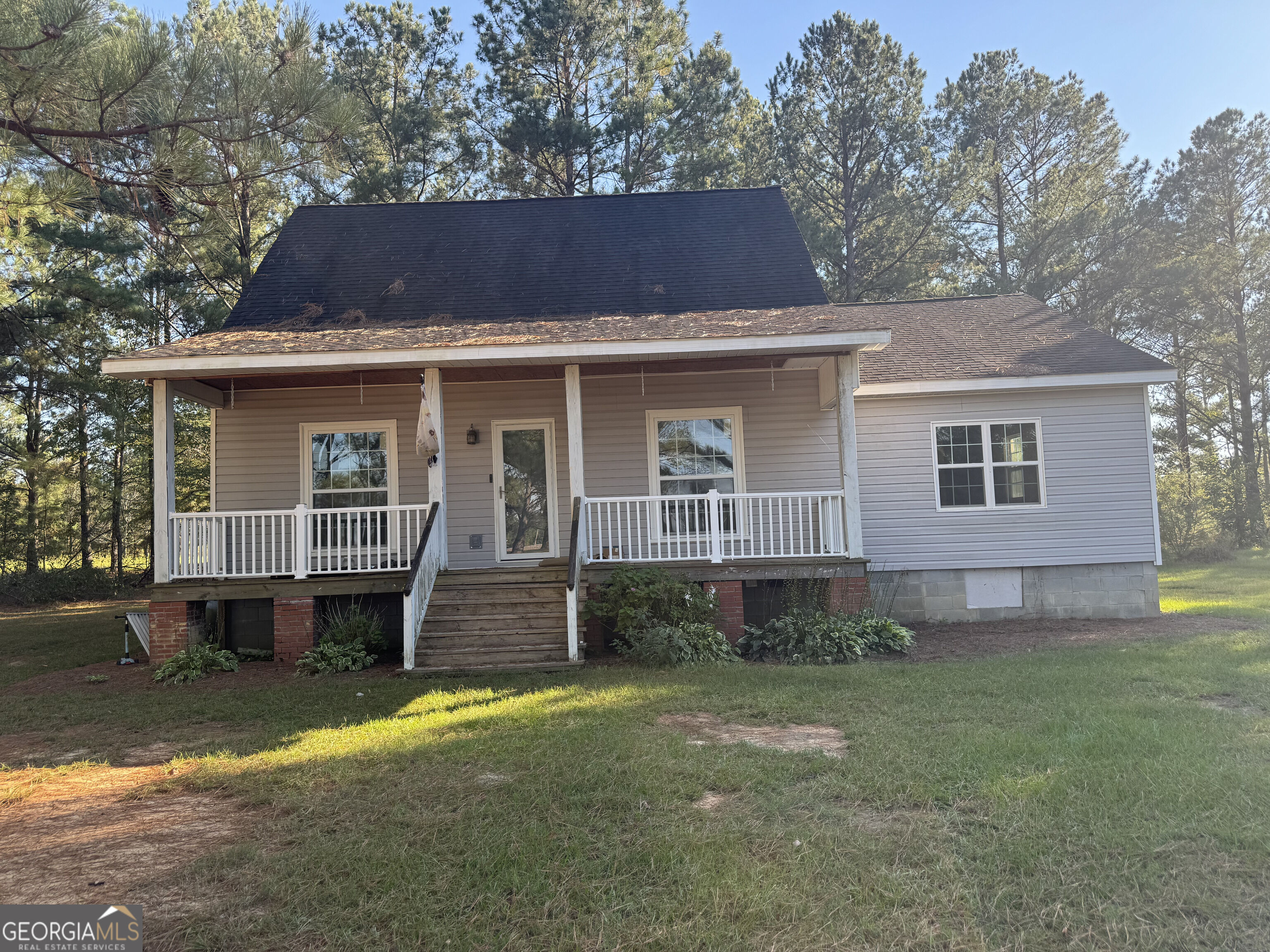 1357 Lakeway Rd — photo