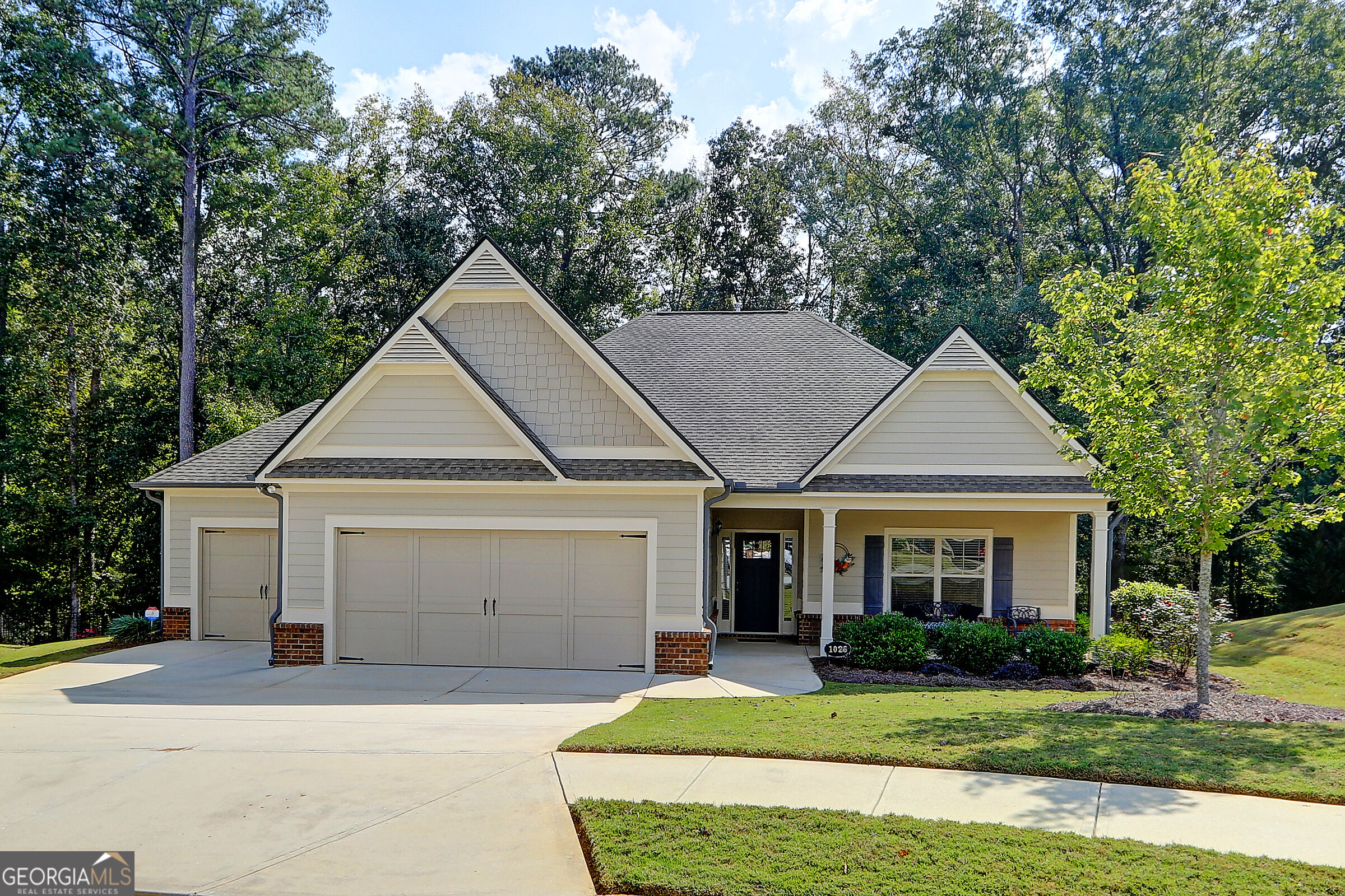 1026 High Shoal Dr — photo