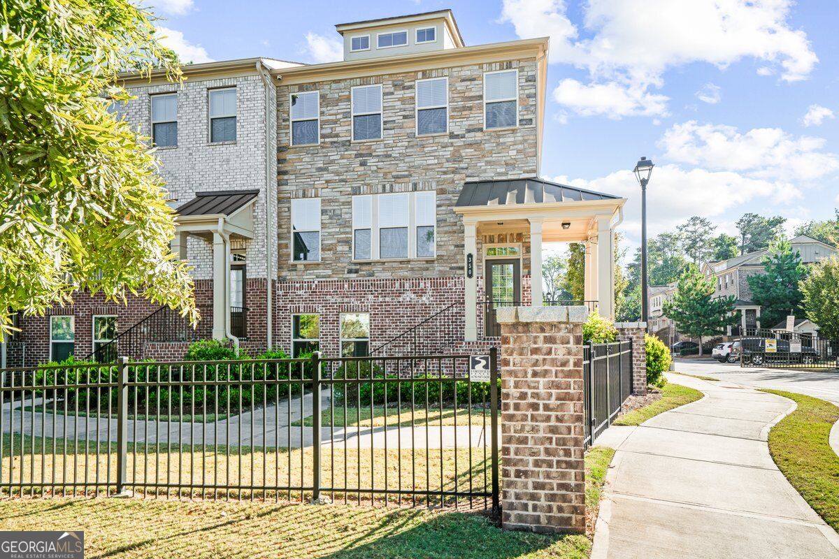 350 Provenance Dr — photo