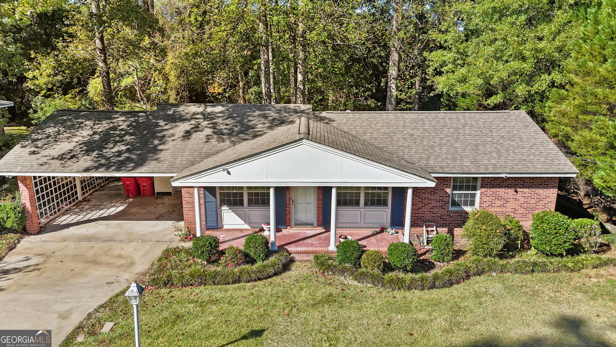 4051 Meadowbrook Dr — photo