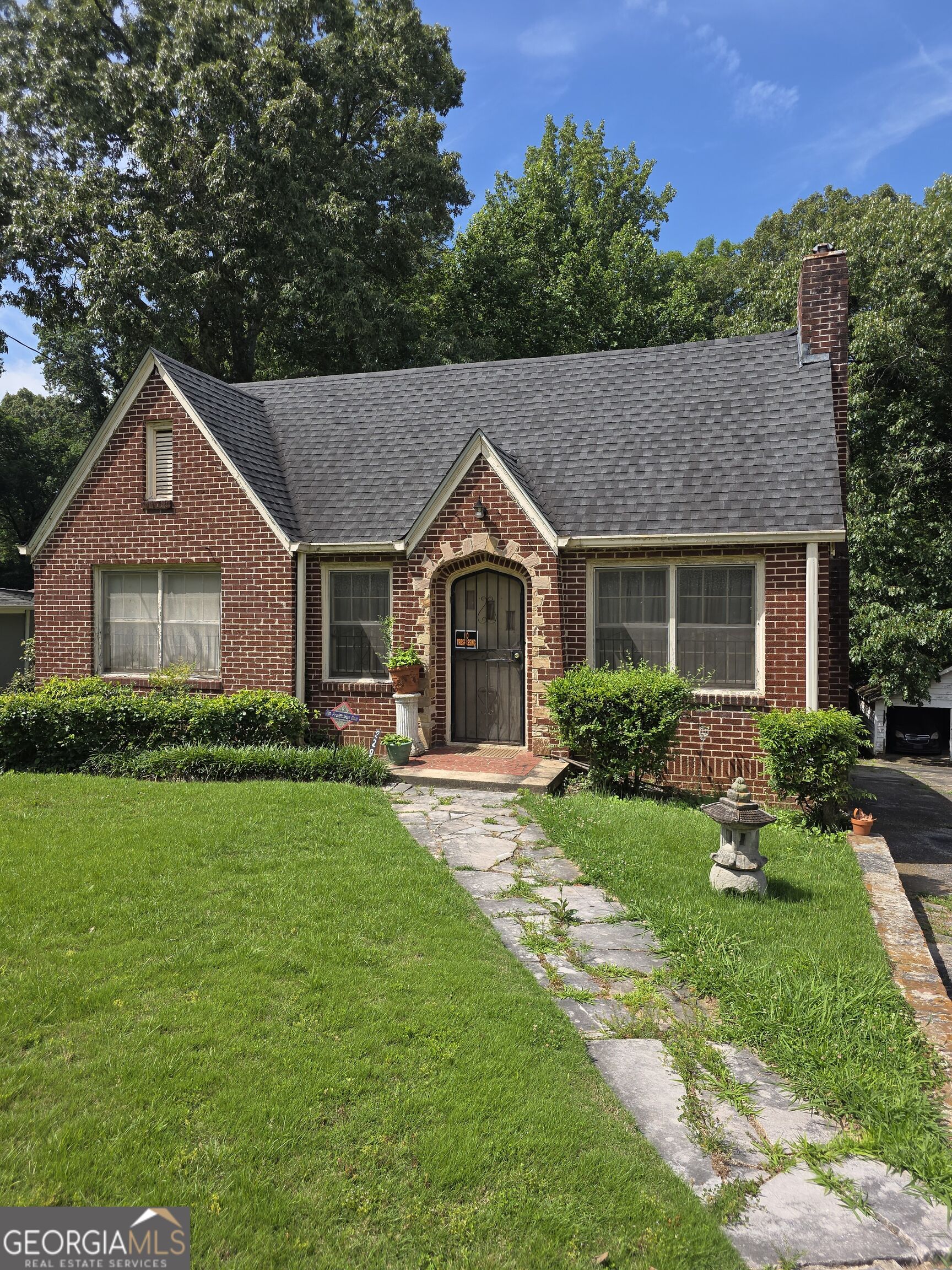 2294 Venetian Dr SW — photo