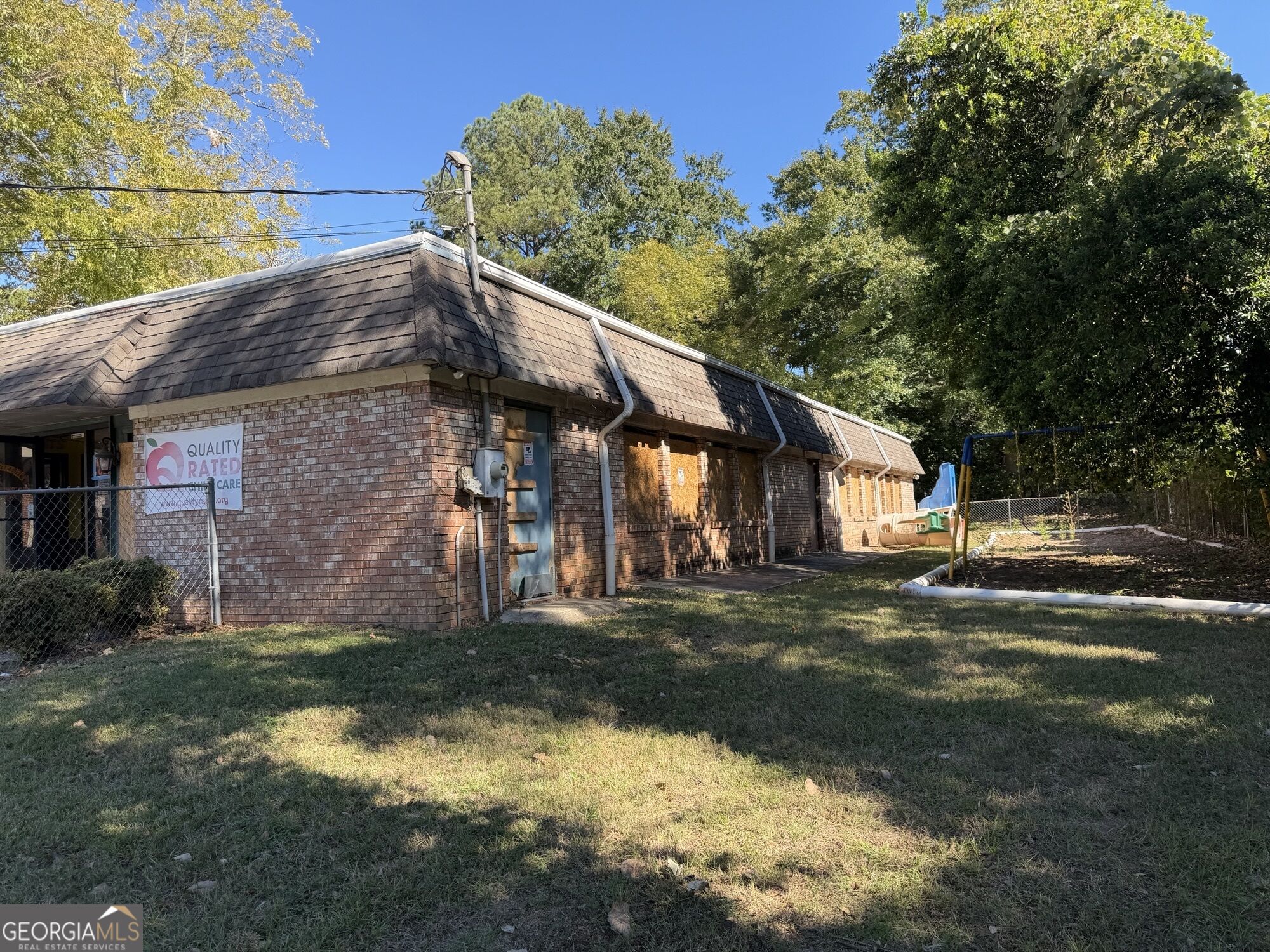 150 Lake Terrace Ct — photo