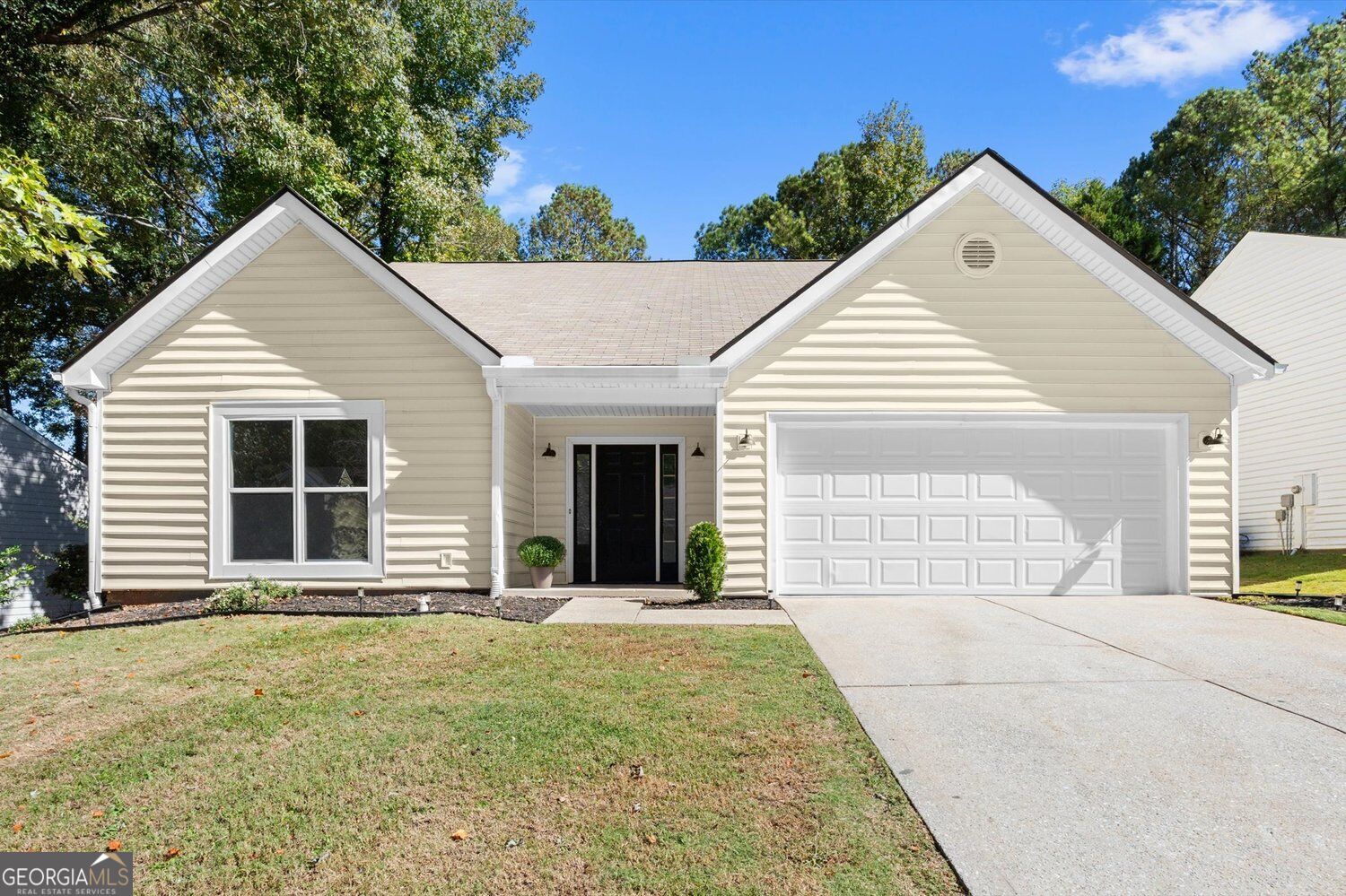 2601 Garland Way — photo