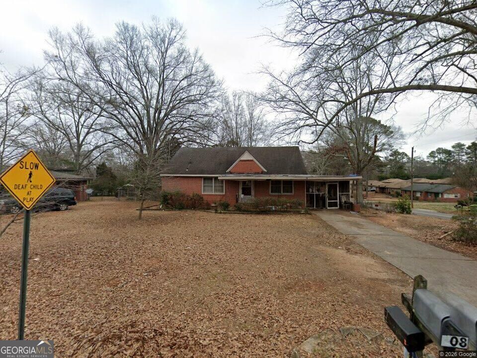 308 Cherokee Cir — photo