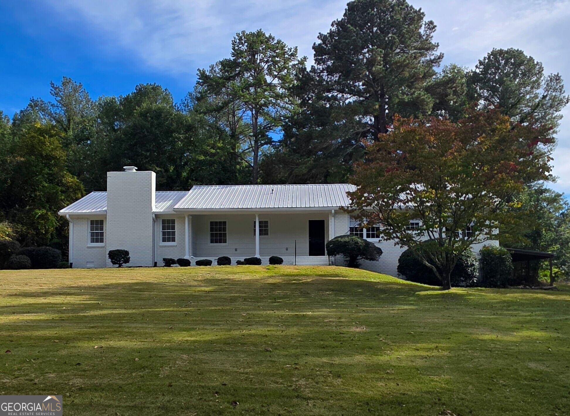 1040 Carol Dr — photo
