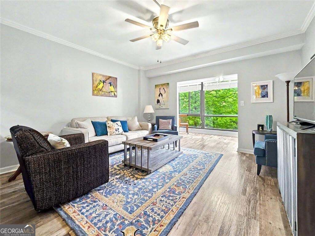 1800 Clairmont Lk Unit 301 — photo