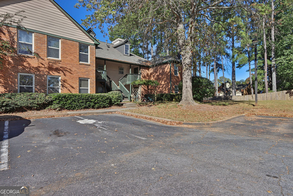 610 Bedfort Dr Unit 610 — photo