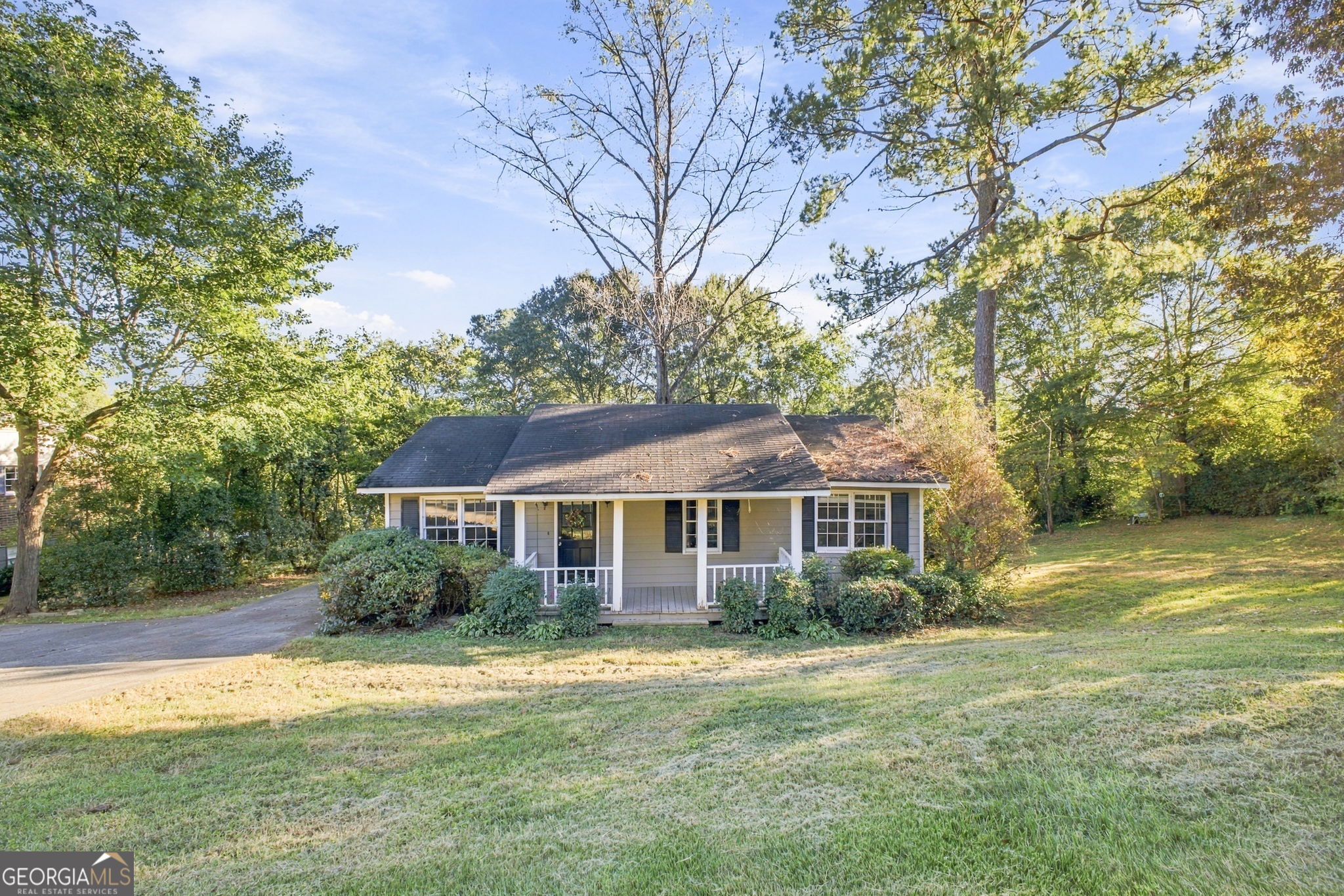 206 Briarwood Dr — photo