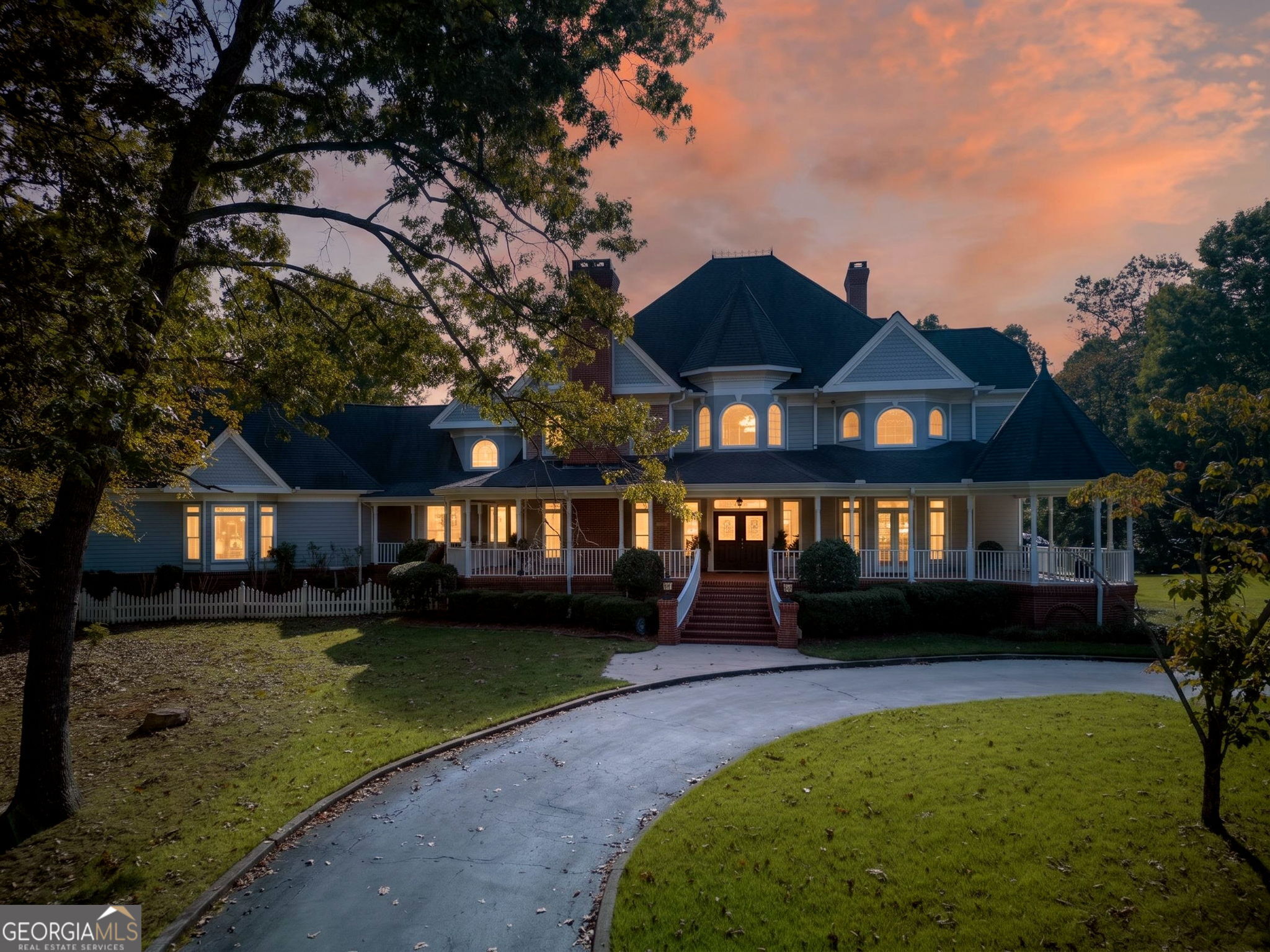 1300 Indian Creek Rd — photo
