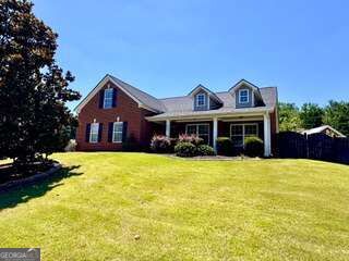302 Hampton Park Dr — photo