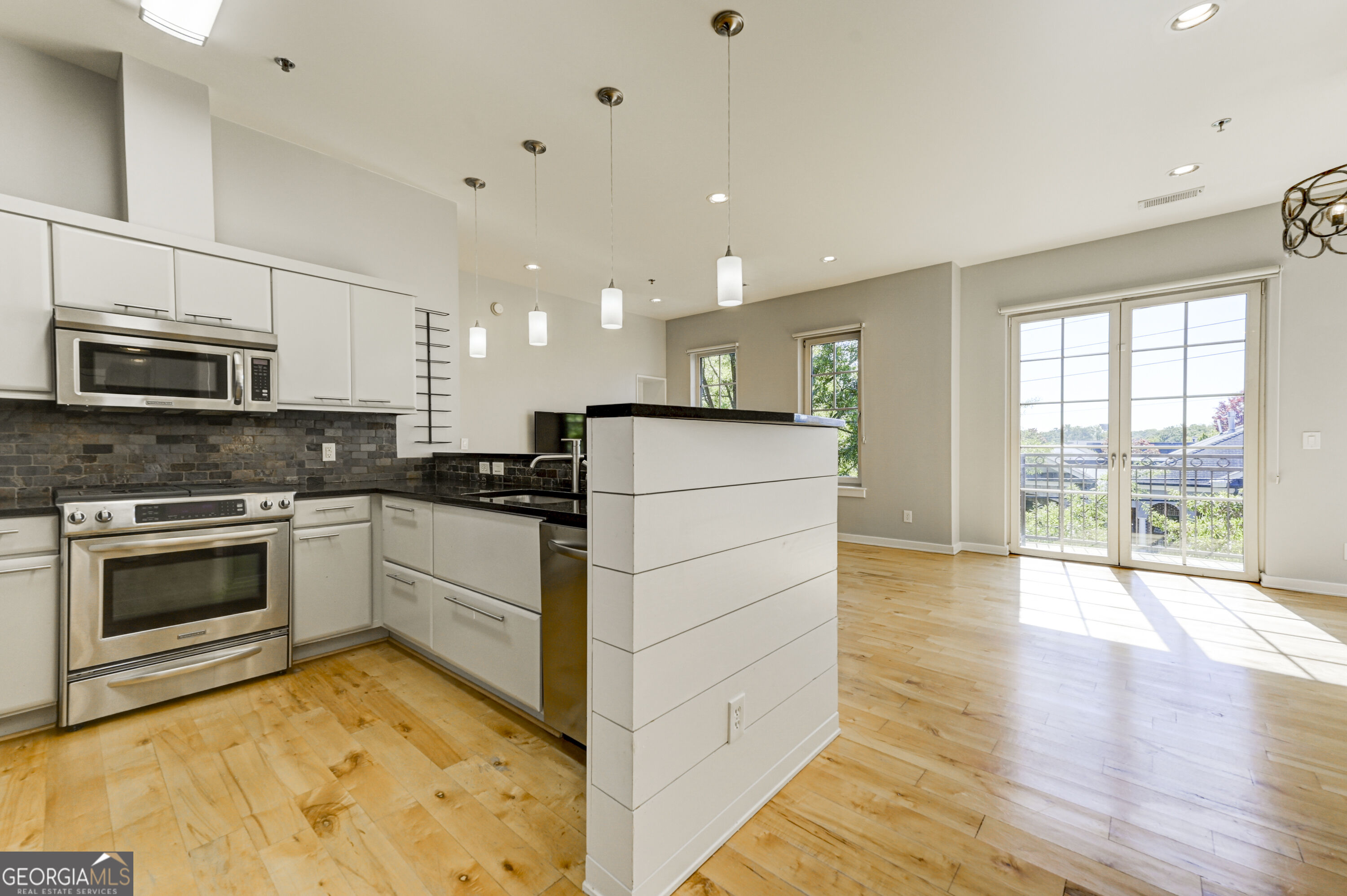 1430 Dresden Dr NE Unit 320 — photo