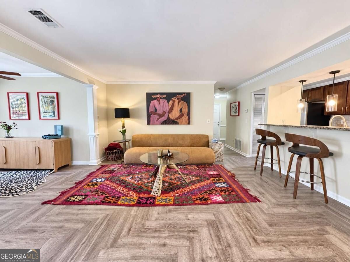 1538 Chantilly Dr NE Unit 212 — photo