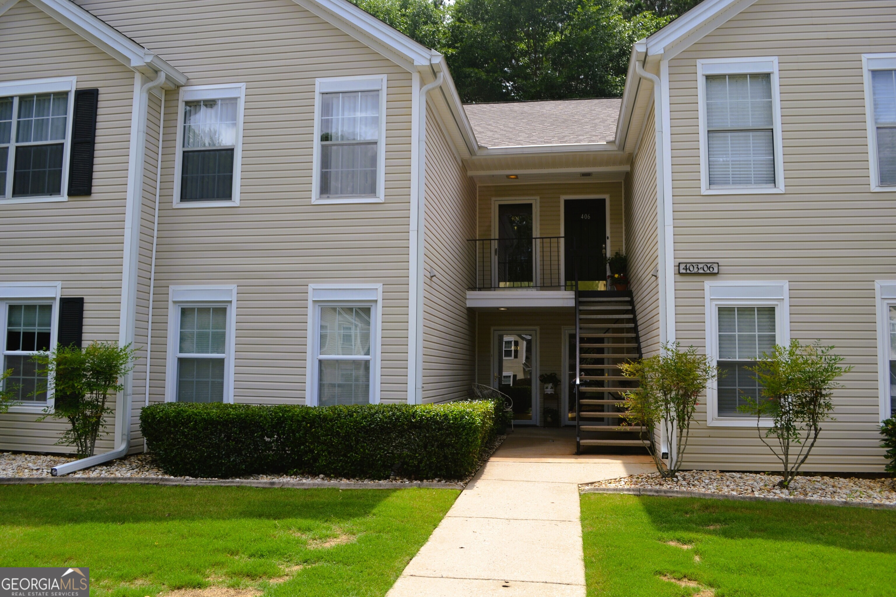 404 Ridgefield Dr — photo