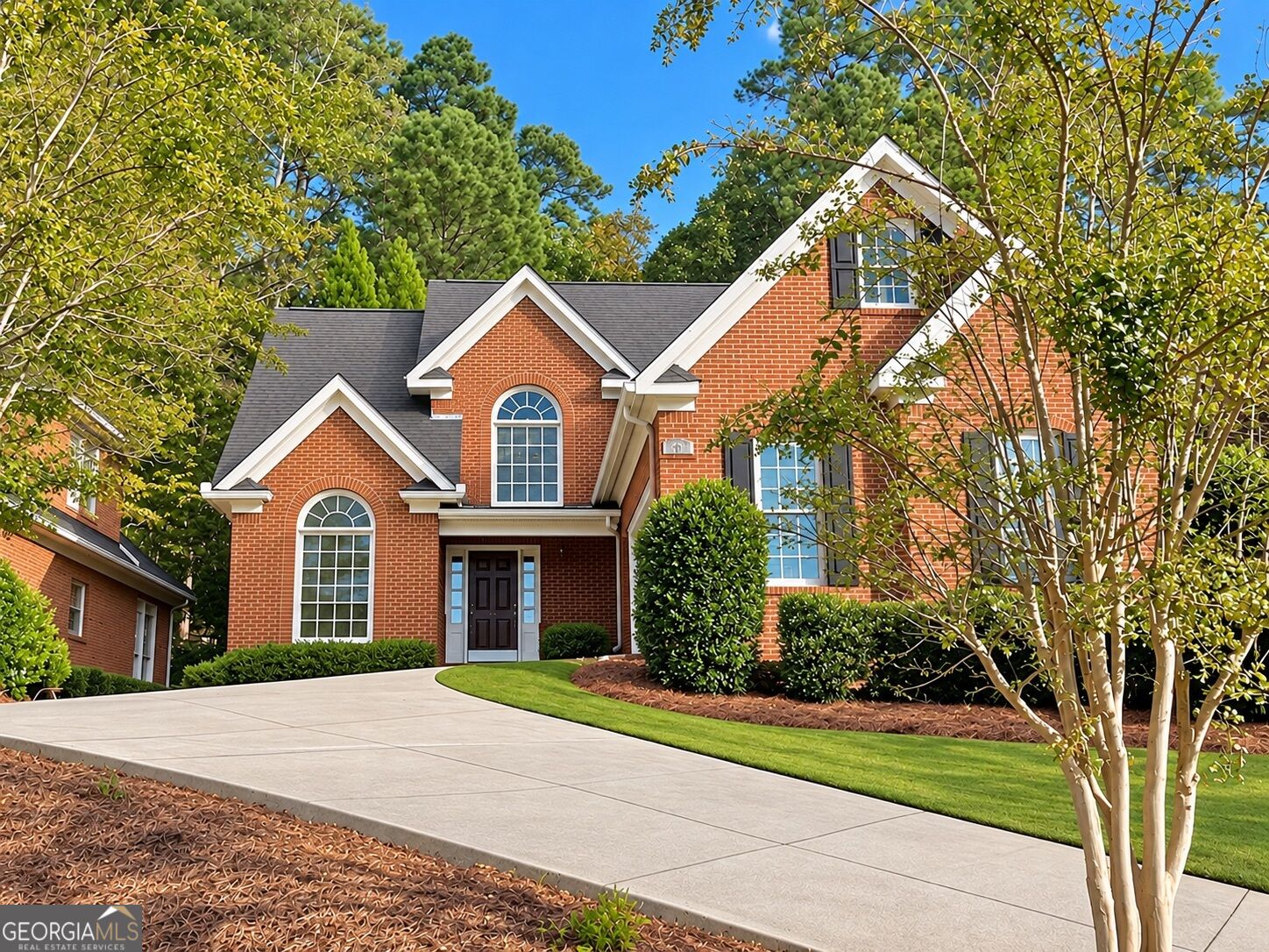141 Vinings Ct SE — photo