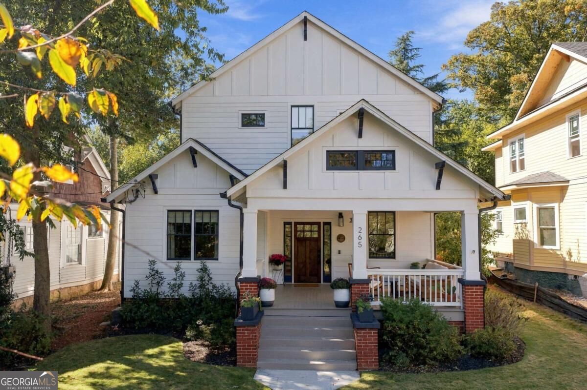 265 E Lake Dr — photo