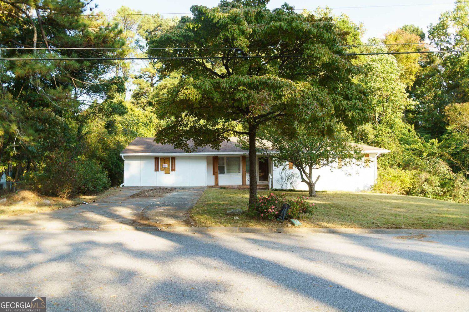 851 Lakeside Dr SW — photo