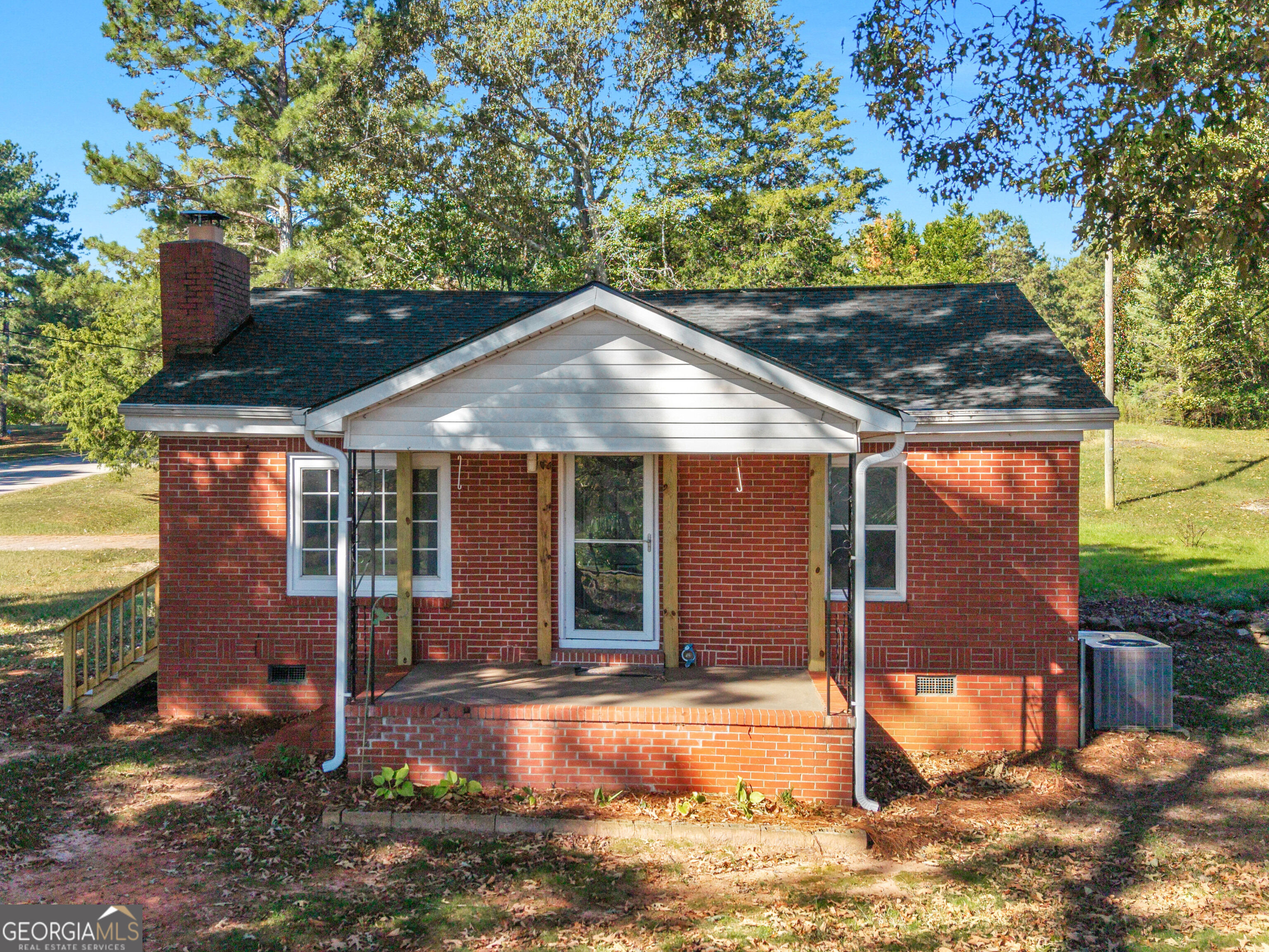 427 N McDonough Rd — photo