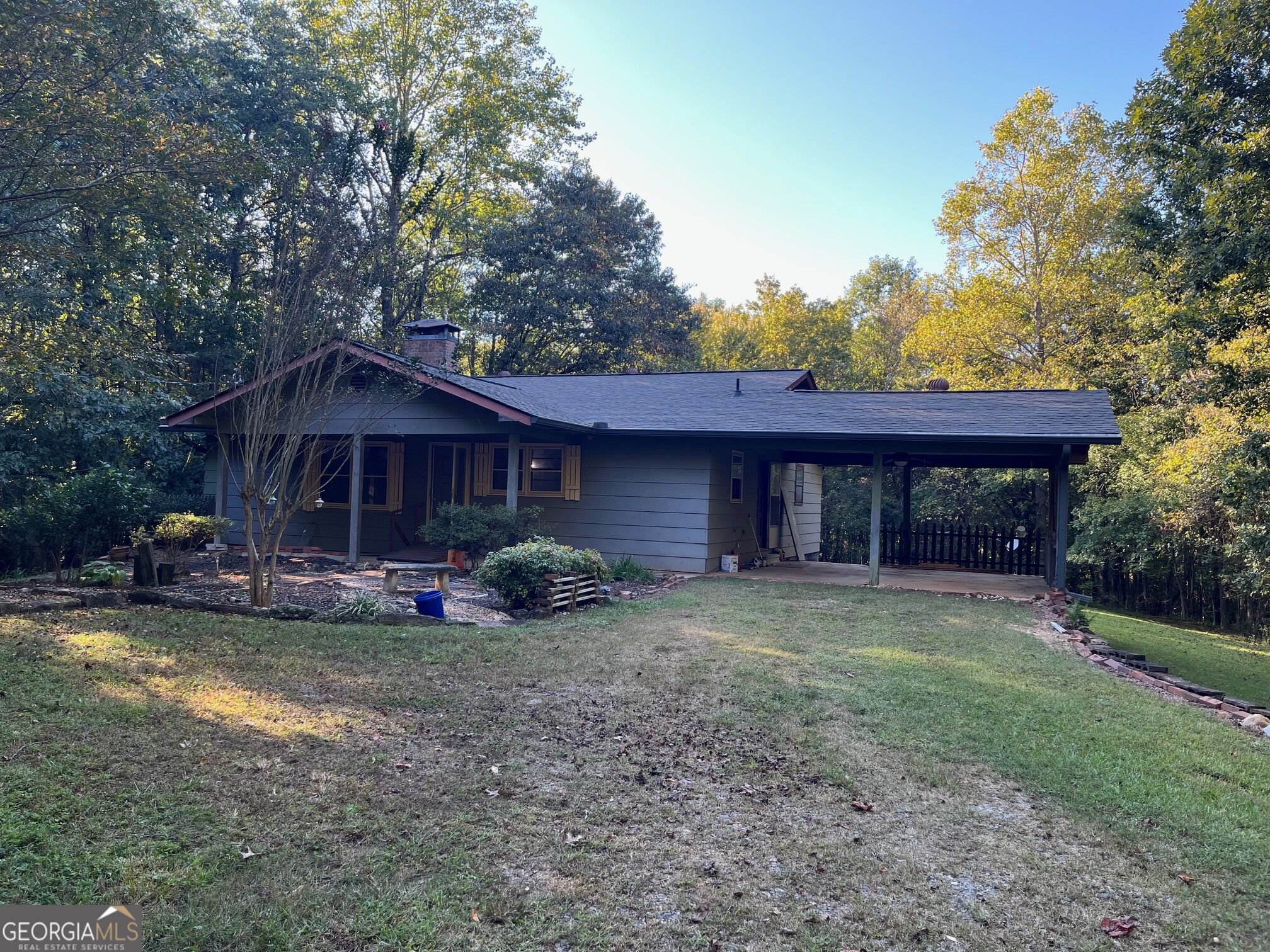 185 Clover Leaf Rd — photo