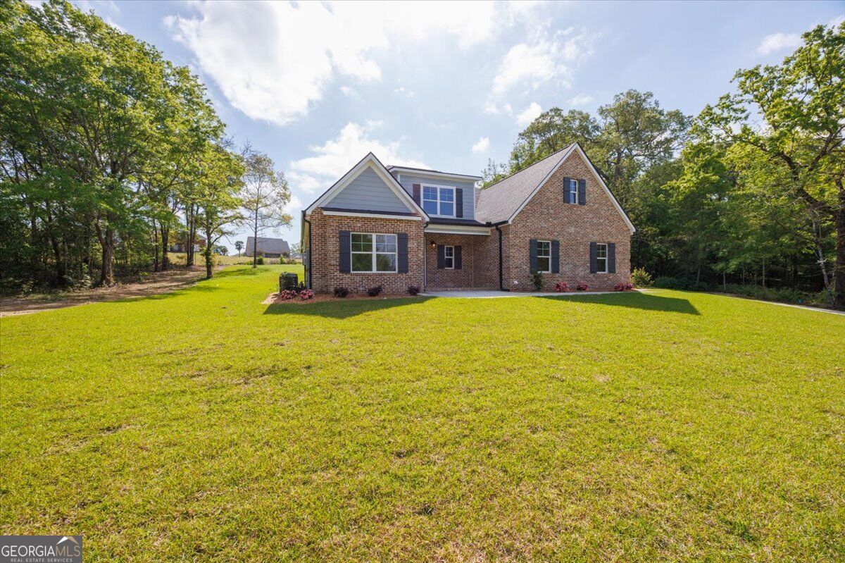 411 Southern Oaks Dr — photo