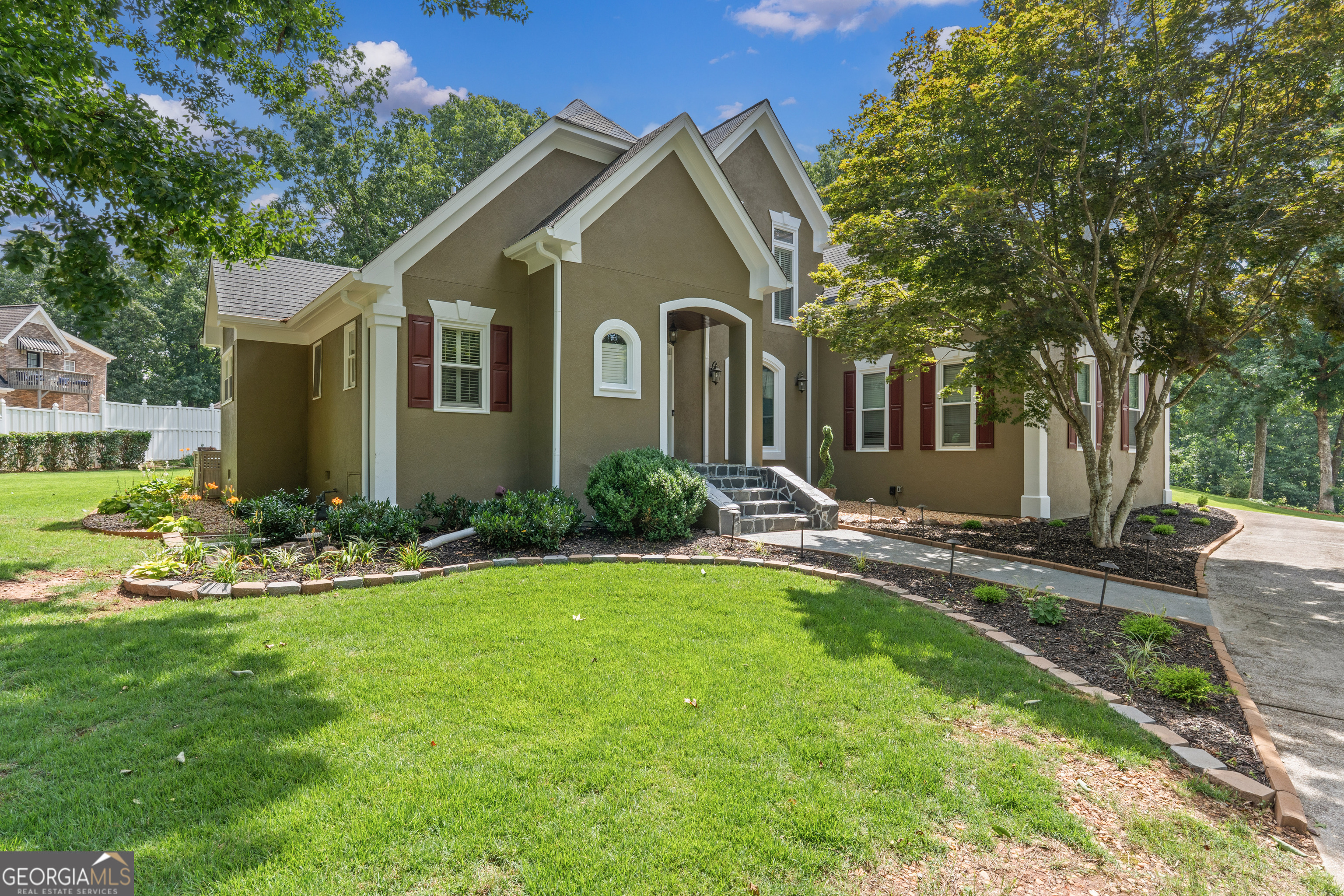 34 Hickory Gln — photo
