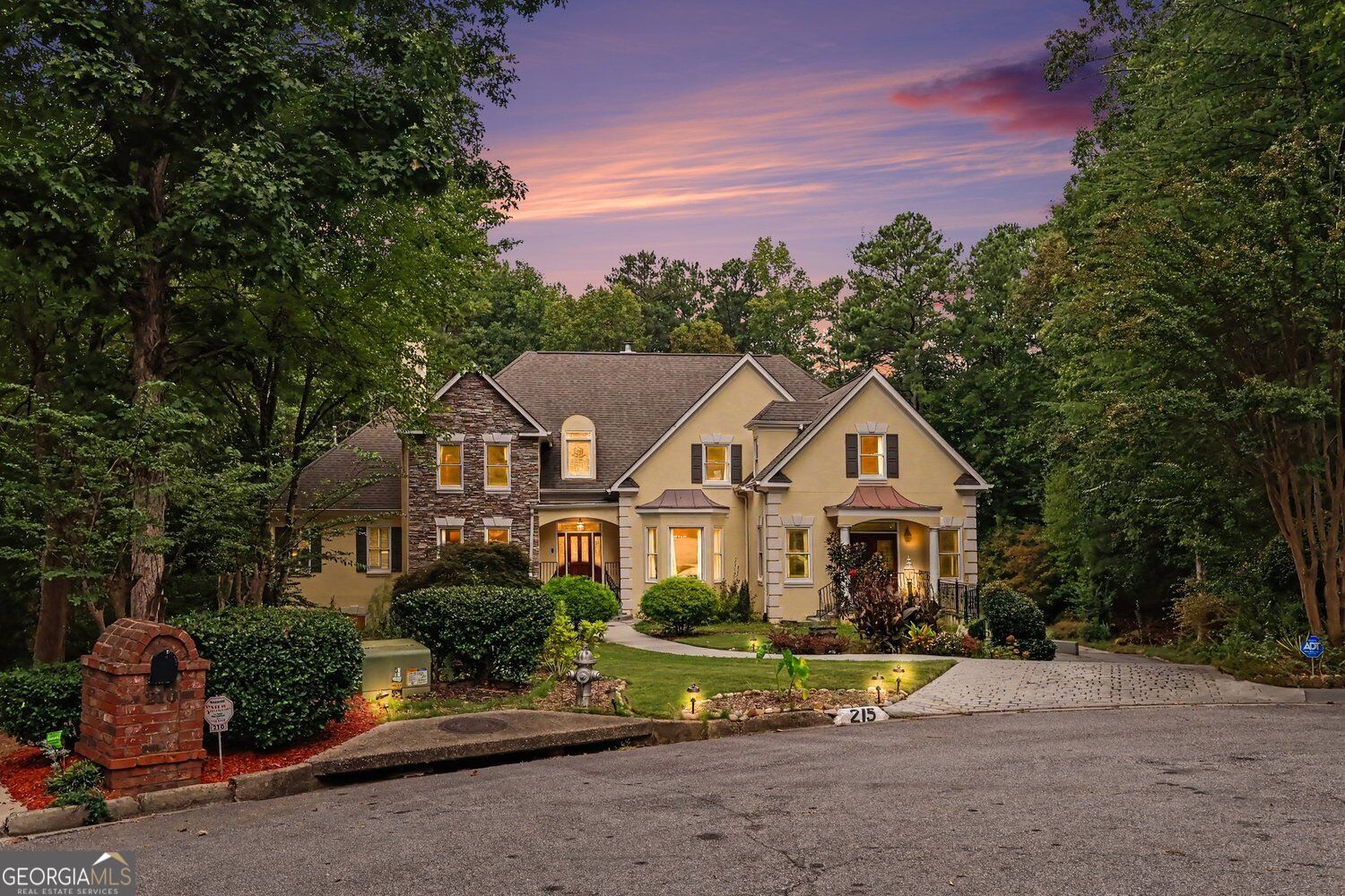 215 Hamden Trce SW — photo