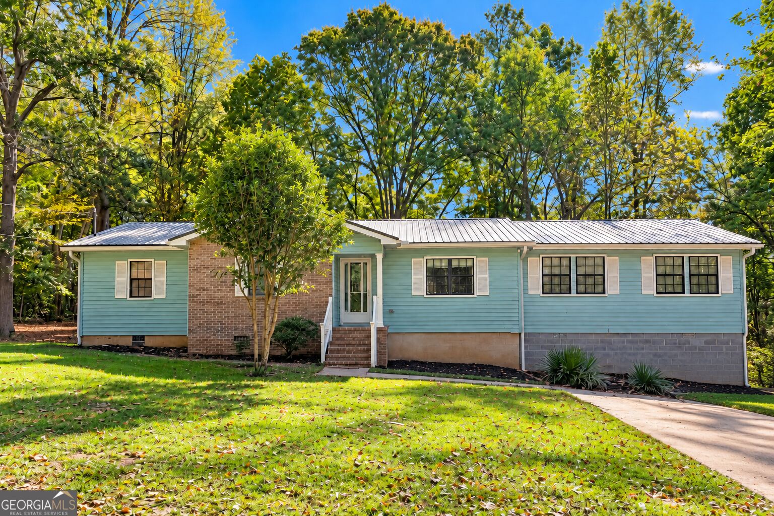 137 Woodland Acres — photo