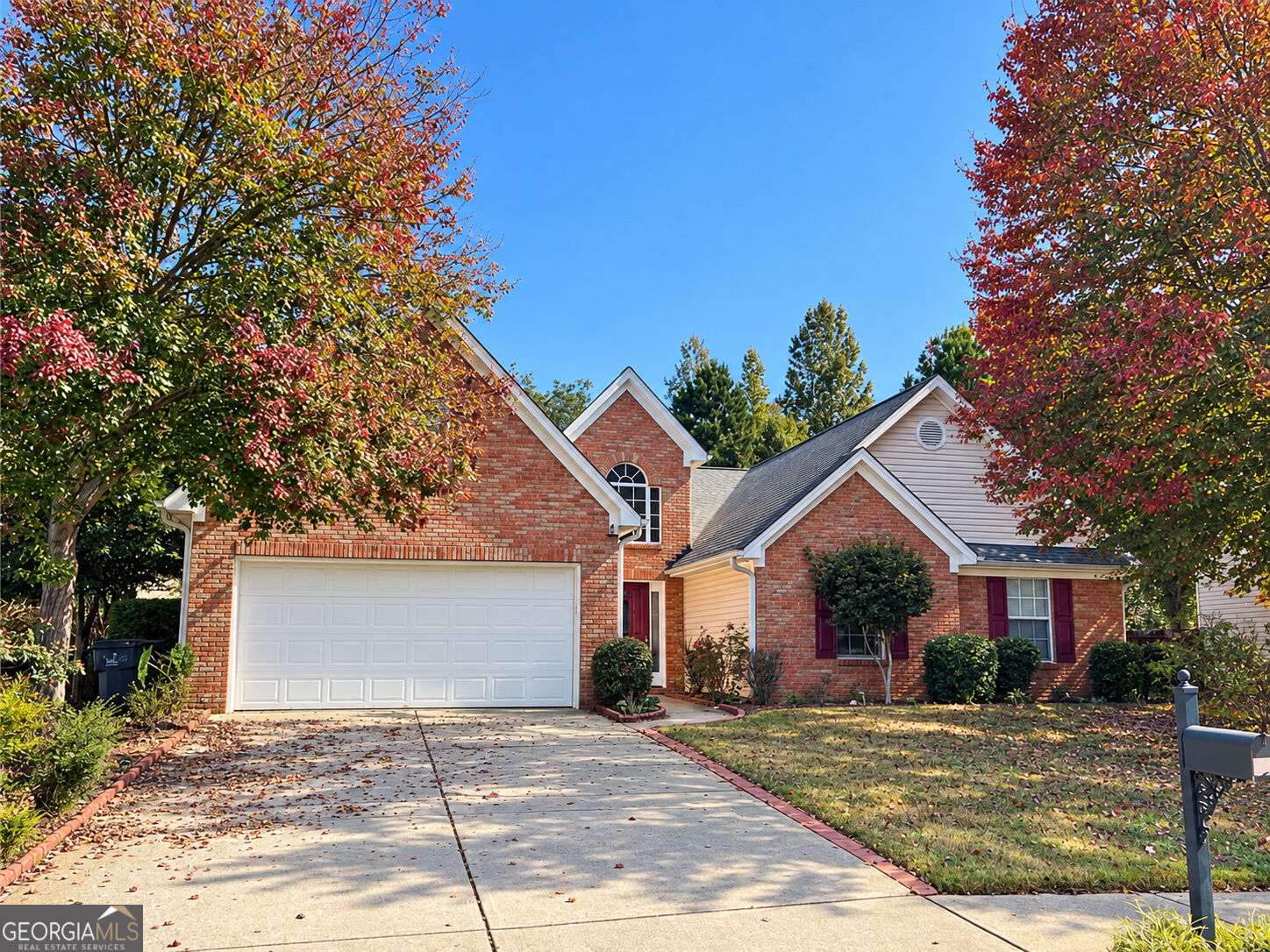 4011 Oak Crossing Dr — photo