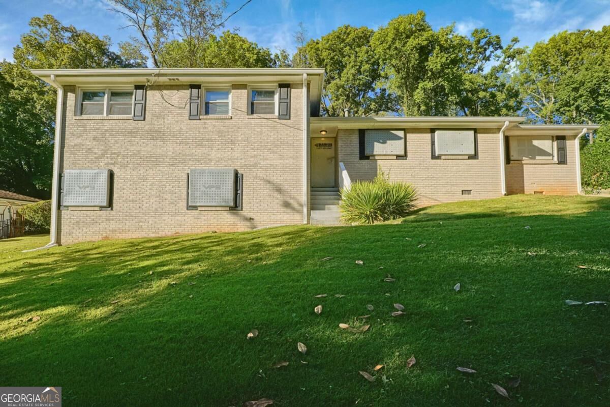1734 Mary Lou Ln SE — photo