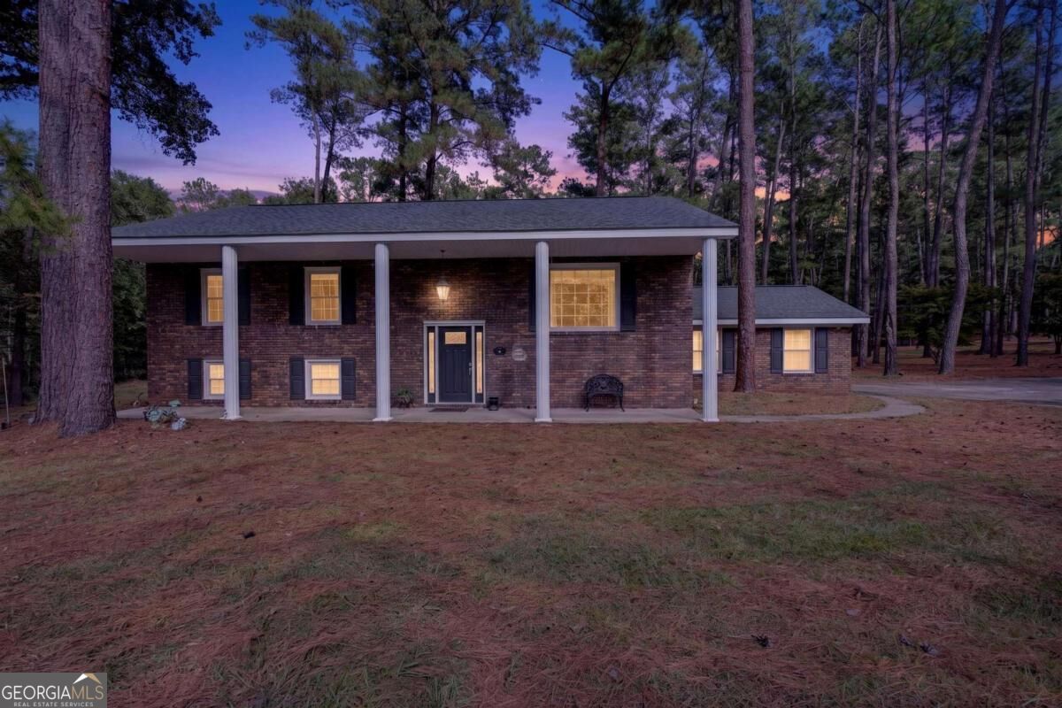 118 Davis Dr — photo