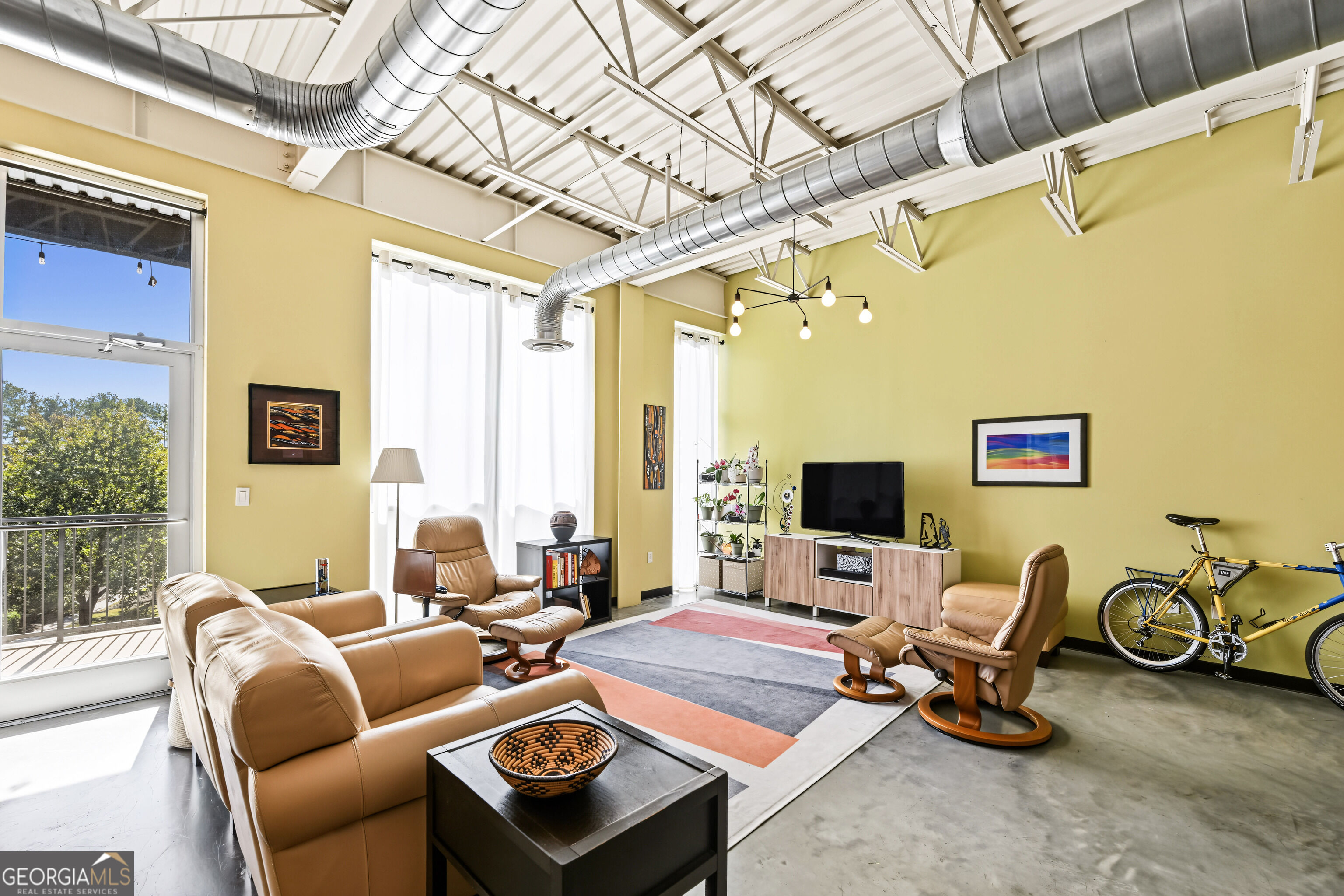 5200 Peachtree Rd — photo