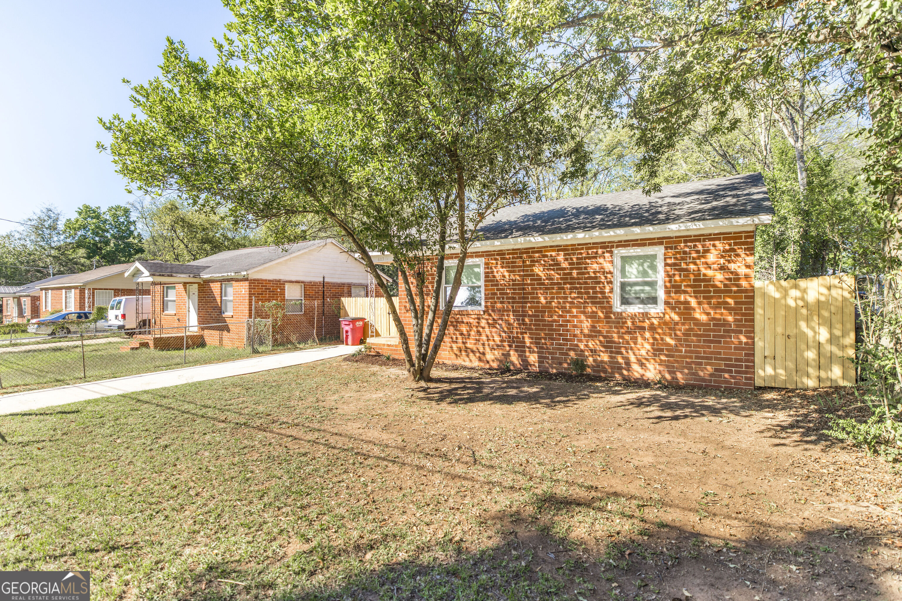 603 Shi Pl — photo