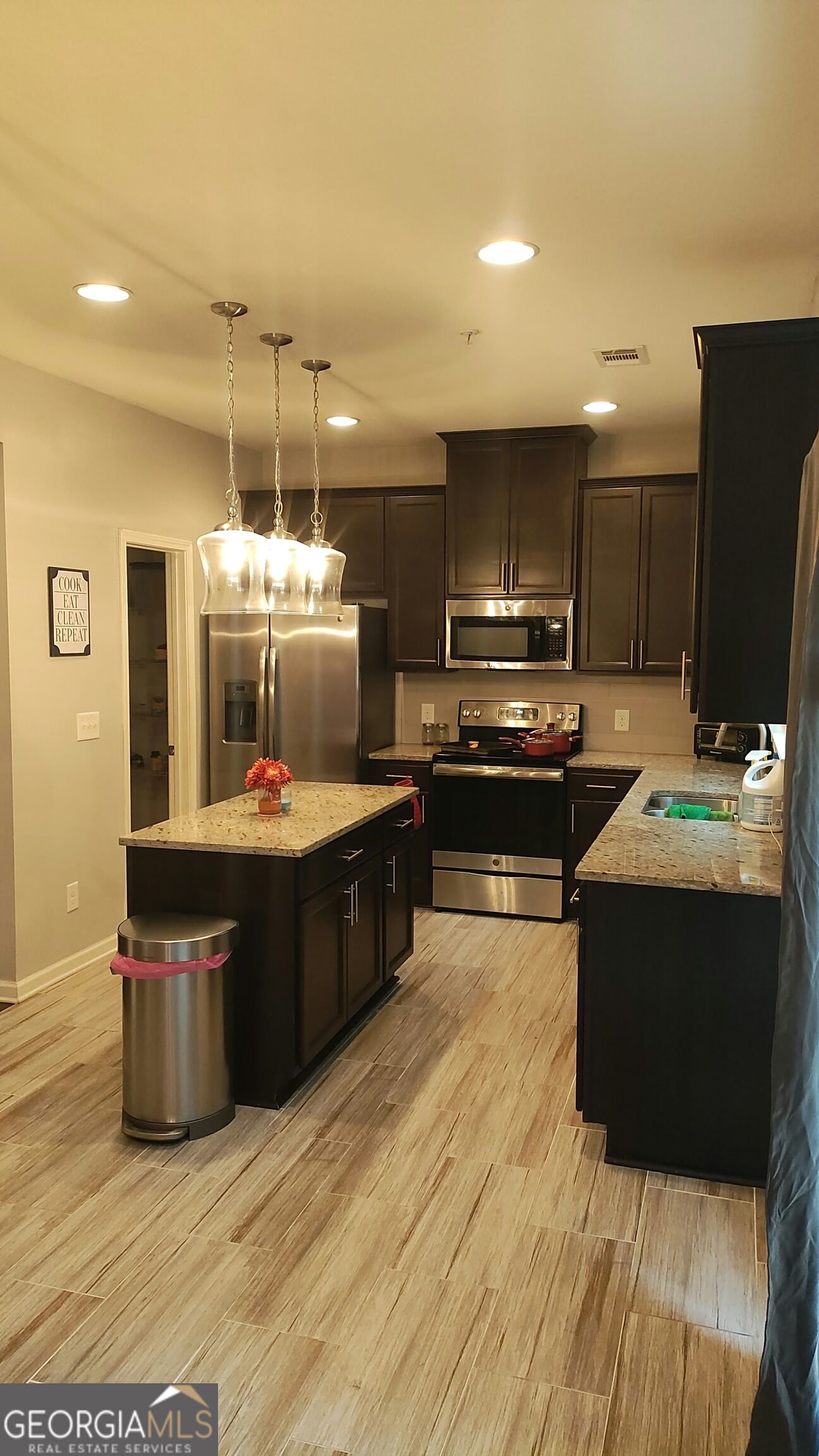 3940 Augustine Place, Rex, GA 30273 — photo 2